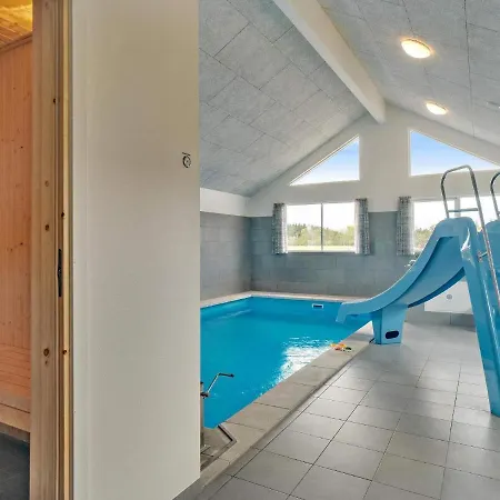 Luxury Retreat By Houstrup - By Traum